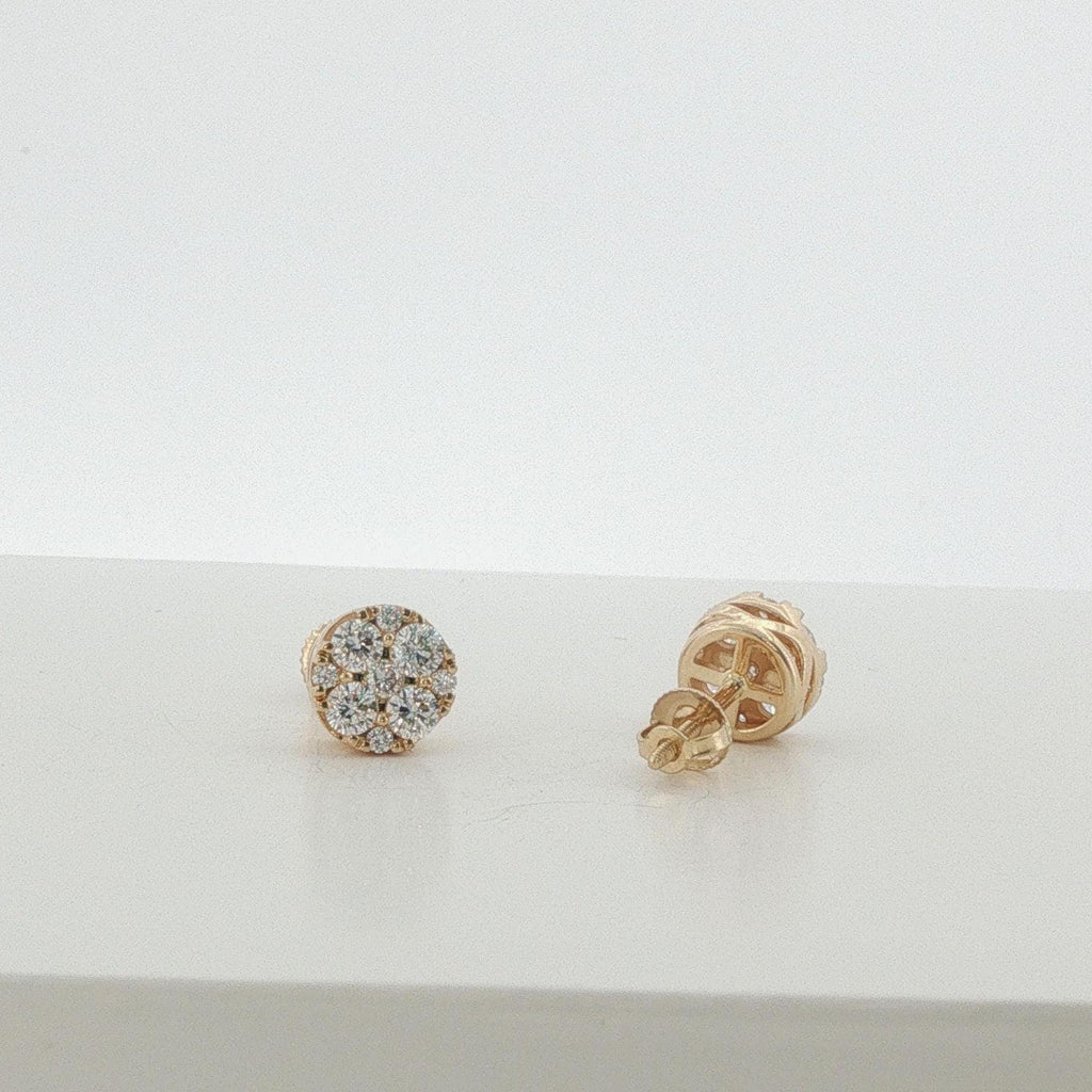 Round Diamond Stud Earring