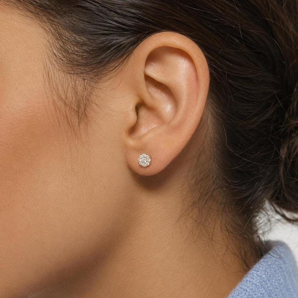 Round Diamond Stud Earring
